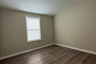 190 Charlotte Cir, Statham, GA 30666 - Photo 11