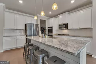 200 Darien Dr, Senoia, GA 30276 - Photo 7