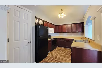 570 Sycamore Drive, Jonesboro, GA 30238 - Photo 13