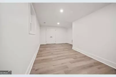 2433 Helmsdale Drive NE, Atlanta, GA 30345 - Photo 27