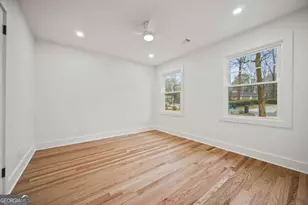 2433 Helmsdale Dr NE, Atlanta, GA 30345 - Photo 29