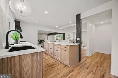 2433 Helmsdale Drive NE, Atlanta, GA 30345 - Photo 39