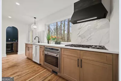 2433 Helmsdale Drive NE, Atlanta, GA 30345 - Photo 11