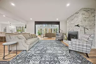 2433 Helmsdale Dr NE, Atlanta, GA 30345 - Photo 15