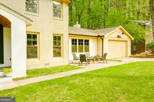 2433 Helmsdale Dr NE, Atlanta, GA 30345 - Photo 3