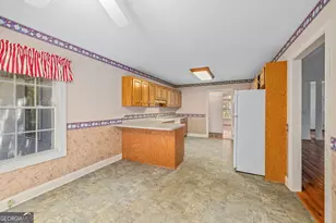 161 Springbrook Dr, Cornelia, GA 30531 - Photo 9