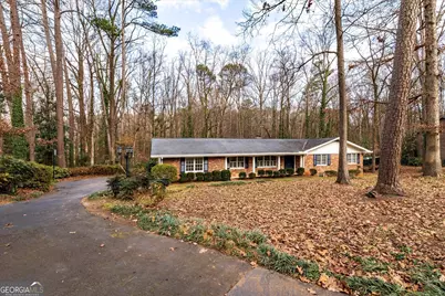 2350 Oxbow Circle, Stone Mountain, GA 30087 - Photo 3