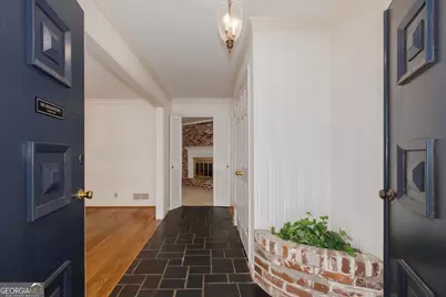 2350 Oxbow Circle, Stone Mountain, GA 30087 - Photo 7