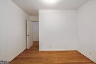 2350 Oxbow Cir, Stone Mountain, GA 30087 - Photo 27