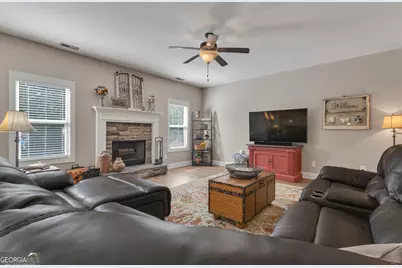 360 Walden Pond Way, Senoia, GA 30276 - Photo 13