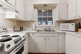 158 Maribeau Square NW, Atlanta, GA 30327 - Photo 15