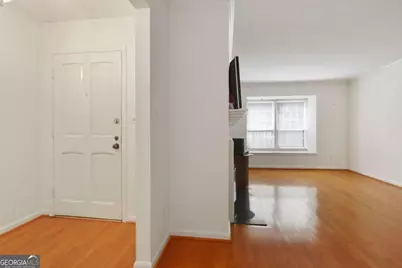 158 Maribeau Square NW, Atlanta, GA 30327 - Photo 3