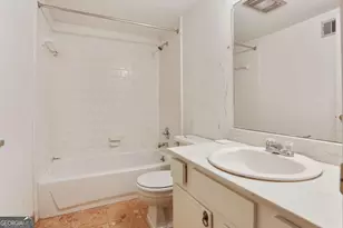 158 Maribeau Square NW, Atlanta, GA 30327 - Photo 21