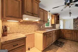 894 Chapman Dr, Macon, GA 31211 - Photo 9