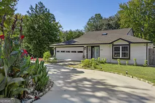 203 Foxwood Cir, Saint Marys, GA 31558 - Photo 3