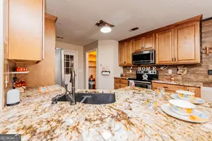 102 Stone Mill Dr, Warner Robins, GA 31088 - Photo 5