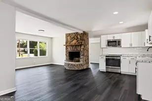 436 Northcrest Dr, Winder, GA 30680 - Photo 9