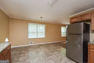 3438 Mansfield Ln, Snellville, GA 30039 - Photo 9