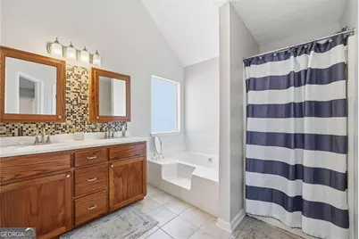 245 Fox Run, Loganville, GA 30052 - Photo 17