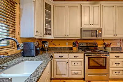 407 Blackberry Drive, Rabun Gap, GA 30568 - Photo 19