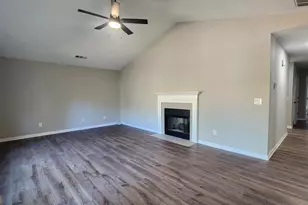 715 Earl North Rd, Newnan, GA 30263 - Photo 9