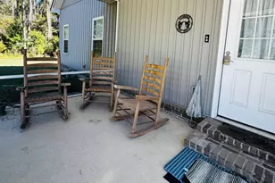 211 E Brazell St, Reidsville, GA 30453 - Photo 15