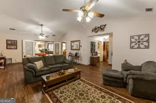 10990 Clearwater Dr, Hampton, GA 30228 - Photo 13