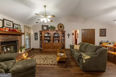 10990 Clearwater Drive, Hampton, GA 30228 - Photo 9