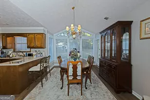 250 Jeff Davis Pl, Fayetteville, GA 30214 - Photo 17