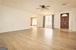 246 W Peach Ave, Kingsland, GA 31548 - Photo 7