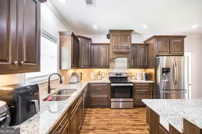 219 Rowland Circle, Byron, GA 31008 - Photo 17