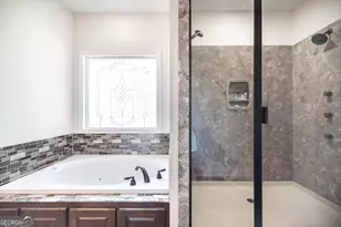 219 Rowland Cir, Byron, GA 31008 - Photo 23