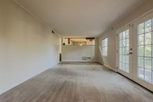 518 Barbashela Cir, Stone Mountain, GA 30088 - Photo 15