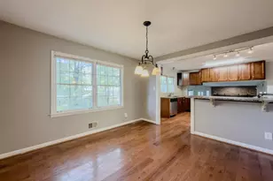 518 Barbashela Cir, Stone Mountain, GA 30088 - Photo 9