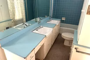 550 S Hill St, Griffin, GA 30224 - Photo 33