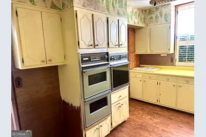 550 S Hill Street, Griffin, GA 30224 - Photo 21