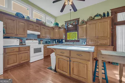 105 S Thomas Street, Elberton, GA 30635 - Photo 29