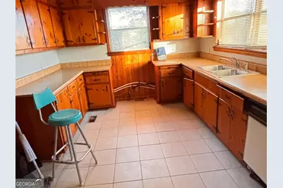 724 King Road, Riverdale, GA 30274 - Photo 5