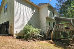 605 Trophy Ln, Conyers, GA 30094 - Photo 3