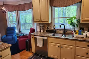 605 Trophy Ln, Conyers, GA 30094 - Photo 5