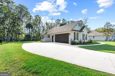 402 The Strand, Saint Marys, GA 31558 - Photo 3