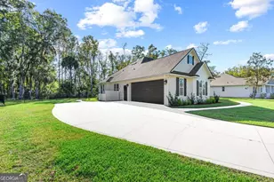402 The Strand, Saint Marys, GA 31558 - Photo 3