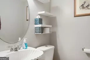 6980 Roswell Rd, Sandy Springs, GA 30328 - Photo 13