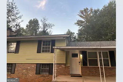 602 Dixon Road, Jonesboro, GA 30238 - Photo 1