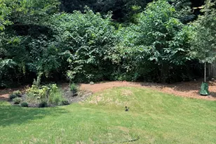 1100 NW Wedgewood Dr, Atlanta, GA 30318 - Photo 31