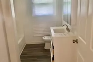 5552 Lakeside Dr, Union City, GA 30291 - Photo 13