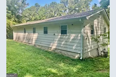 5552 Lakeside Drive, Union City, GA 30291 - Photo 3