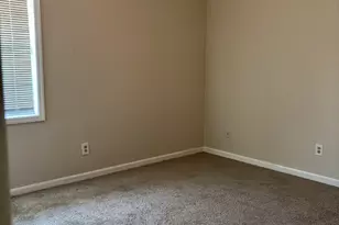 2956 Holland Ct, East Point, GA 30344 - Photo 9