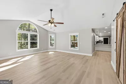 257 Lake Place Drive, Lavonia, GA 30553 - Photo 27