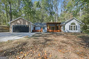 257 Lake Pl Dr, Lavonia, GA 30553 - Photo 1